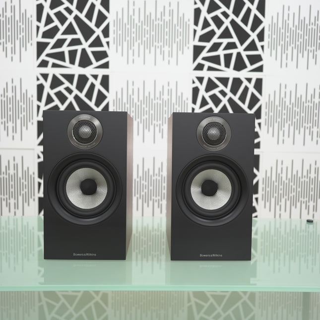 【中古品 B-ランク】607 S2AE B&W