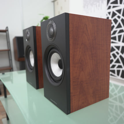 【中古品 B-ランク】607 S2AE B&W