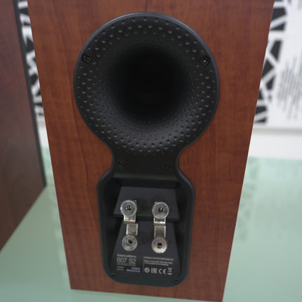 【中古品 B-ランク】607 S2AE B&W